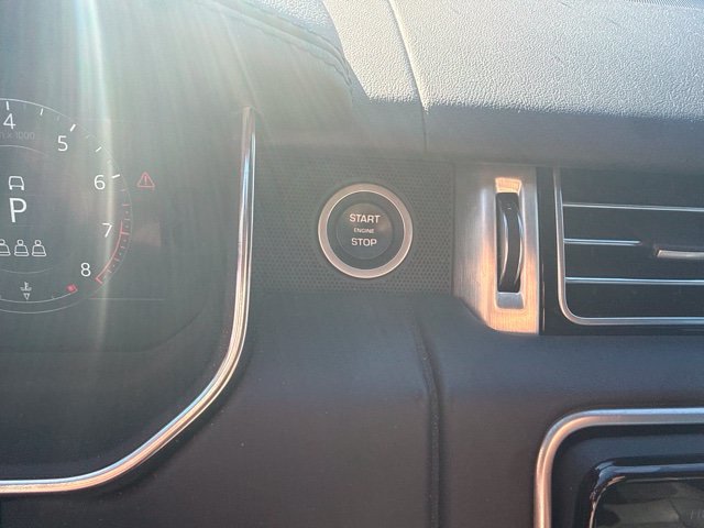 Used 2020 Land Rover Range Rover HSE AWD/4WD image 24