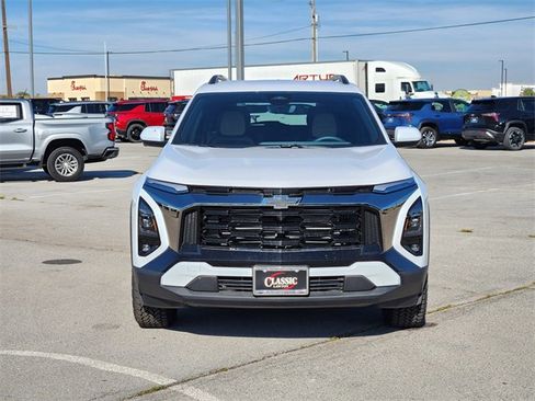 New 2026 Chevrolet Equinox ACTIV w/ Convenience Package III image 2