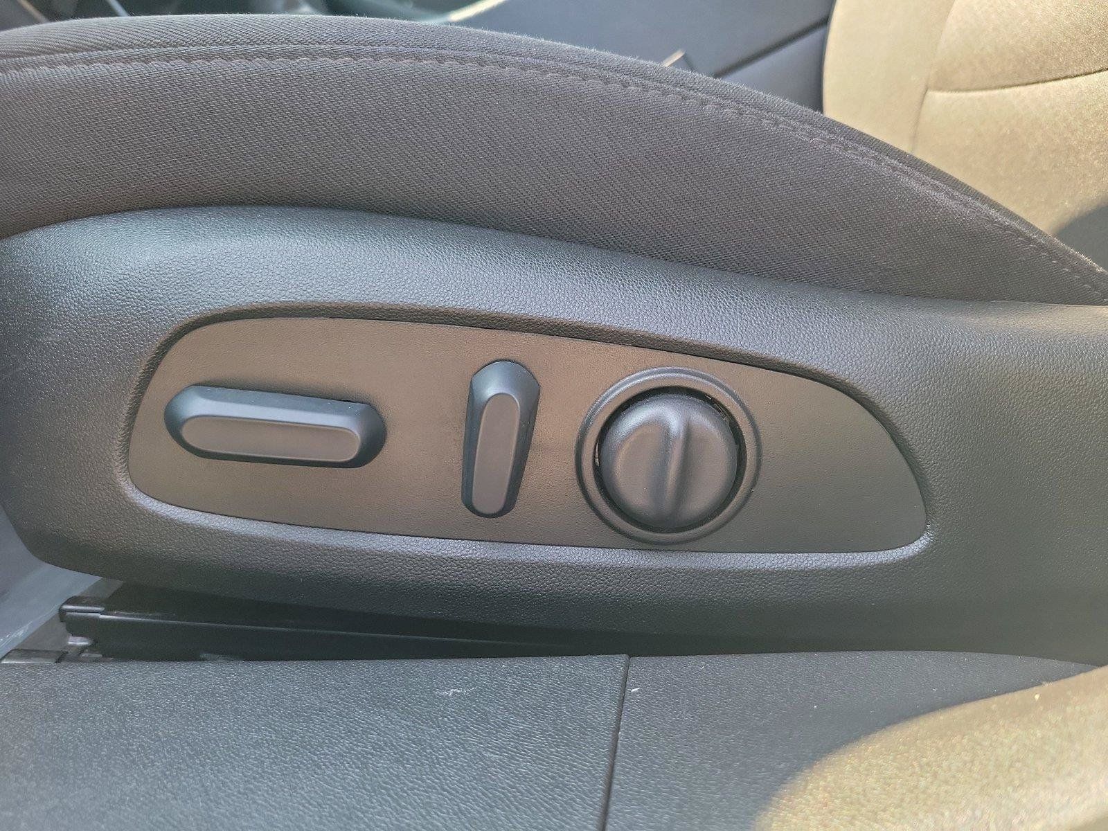 Used 2024 Chevrolet Malibu LT FWD image 15