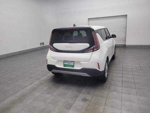 Used 2025 Kia Soul LX w/ LX Technology Package image 9