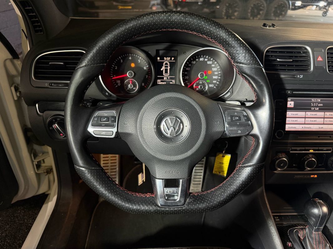 Used 2010 Volkswagen GTI 4-Door FWD image 11