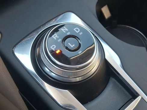 Certified 2020 Ford Escape Titanium w/ Titanium Premium Package 2.0 image 18