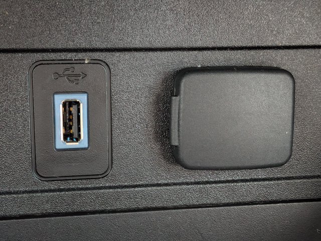 Used 2017 Ford Escape SE FWD image 27