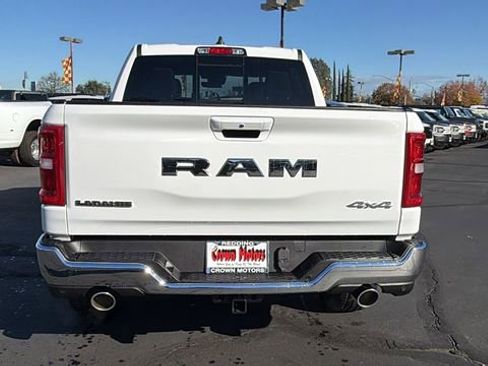 New 2026 RAM 1500 Laramie AWD/4WD image 5