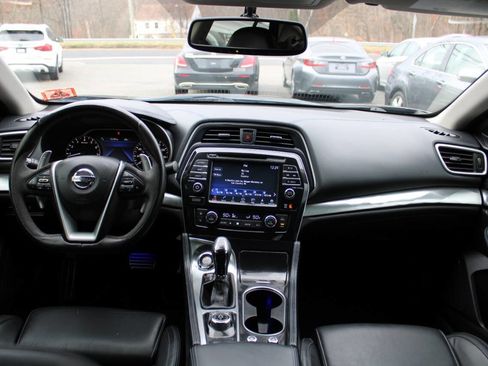 Used 2016 Nissan Maxima SR w/ Interior Lighting Package image 31
