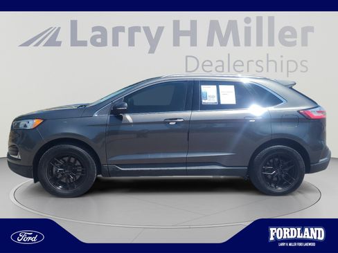 Used 2019 Ford Edge SEL w/ Equipment Group 201A AWD/4WD image 2