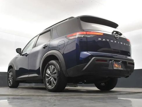 Used 2024 Nissan Pathfinder SV FWD image 12