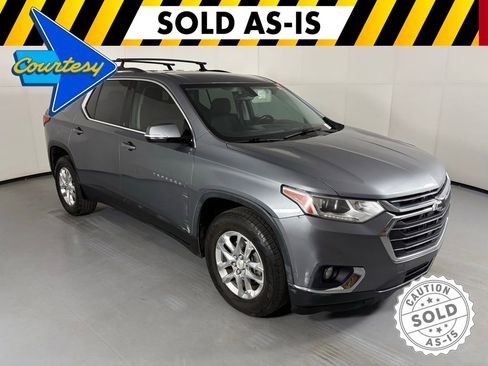 Used 2018 Chevrolet Traverse LT image 2