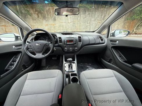 Used 2017 Kia Forte LX FWD image 14
