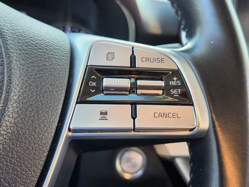 Used 2020 Kia Telluride LX FWD image 23