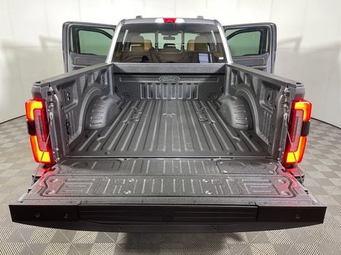 Used 2024 Ford F350 Platinum image 22