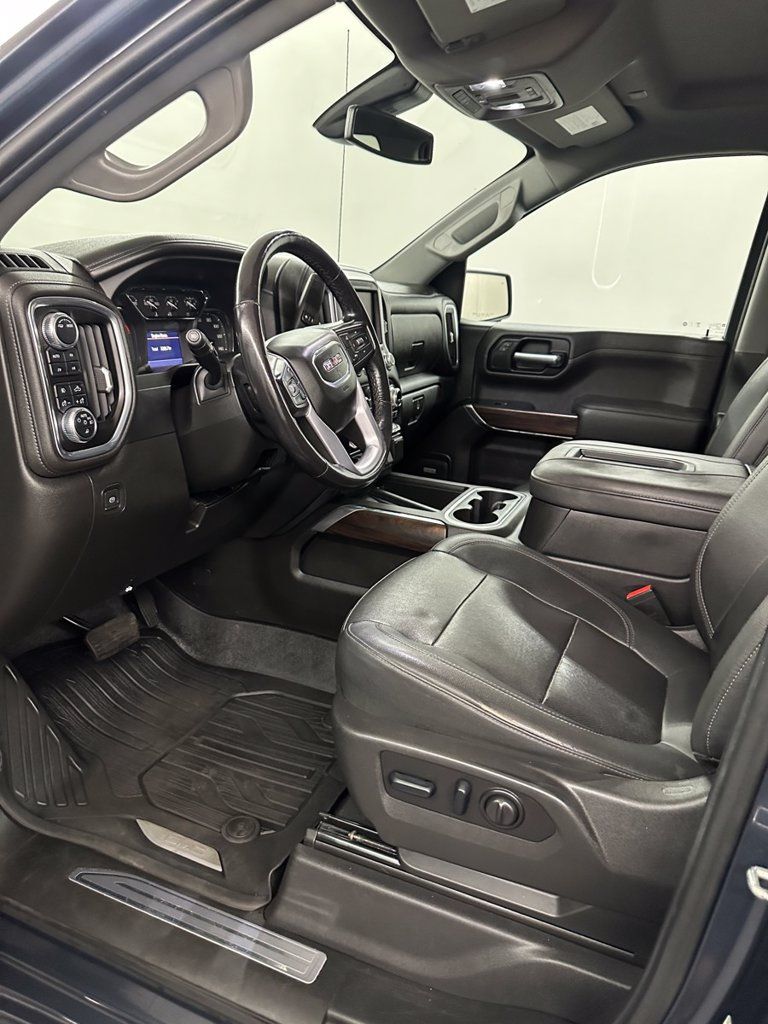 Used 2022 GMC Sierra 1500 SLT w/ SLT Premium Plus Package AWD/4WD image 10