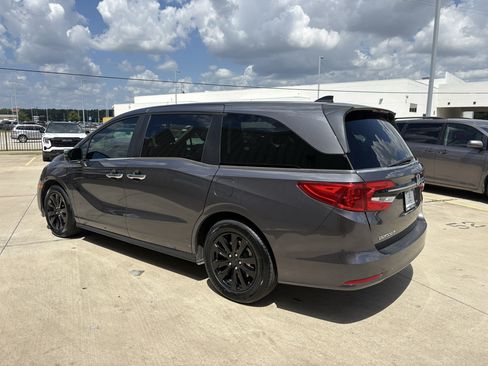 Certified 2024 Honda Odyssey EX-L image 6