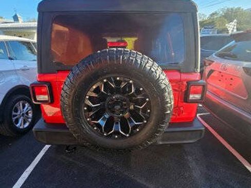 Used 2021 Jeep Wrangler Unlimited Sport image 4