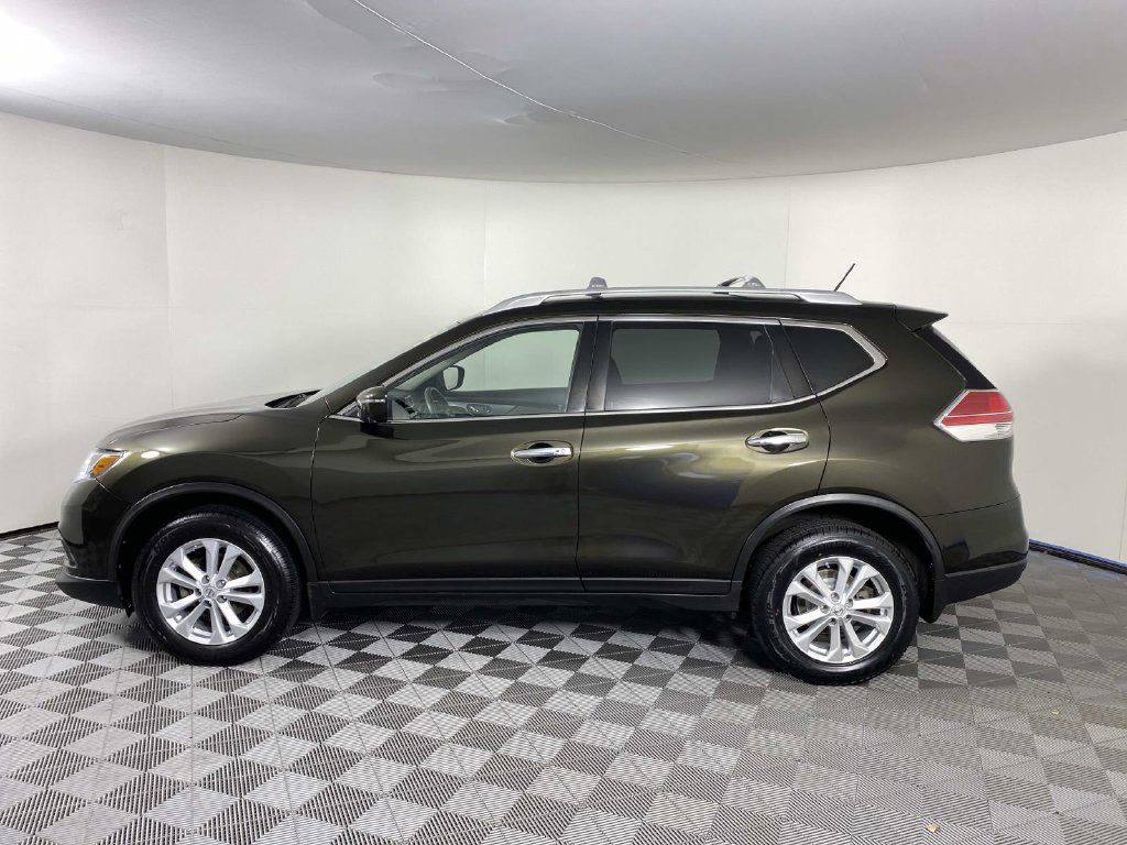 Used 2016 Nissan Rogue SV w/ SV Premium Package AWD/4WD image 5