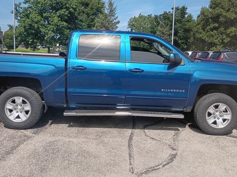 Used 2017 Chevrolet Silverado 1500 LT AWD/4WD image 9