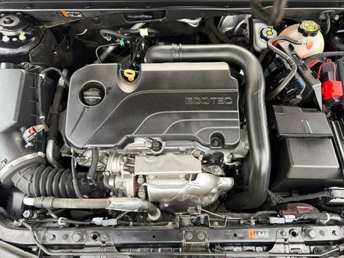 Used 2020 Chevrolet Malibu LT w/ Redline Edition image 22