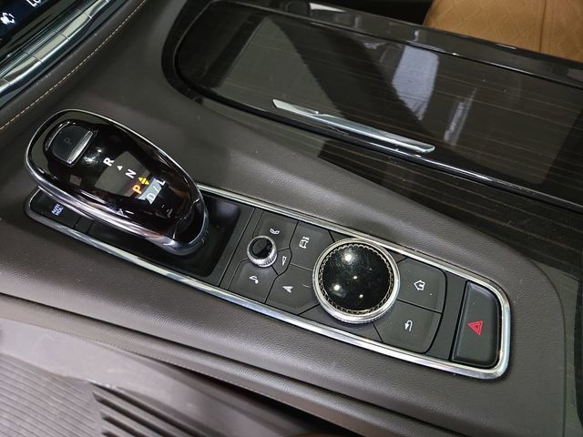 Used 2023 Cadillac Escalade Sport w/ Touring Package AWD/4WD image 26