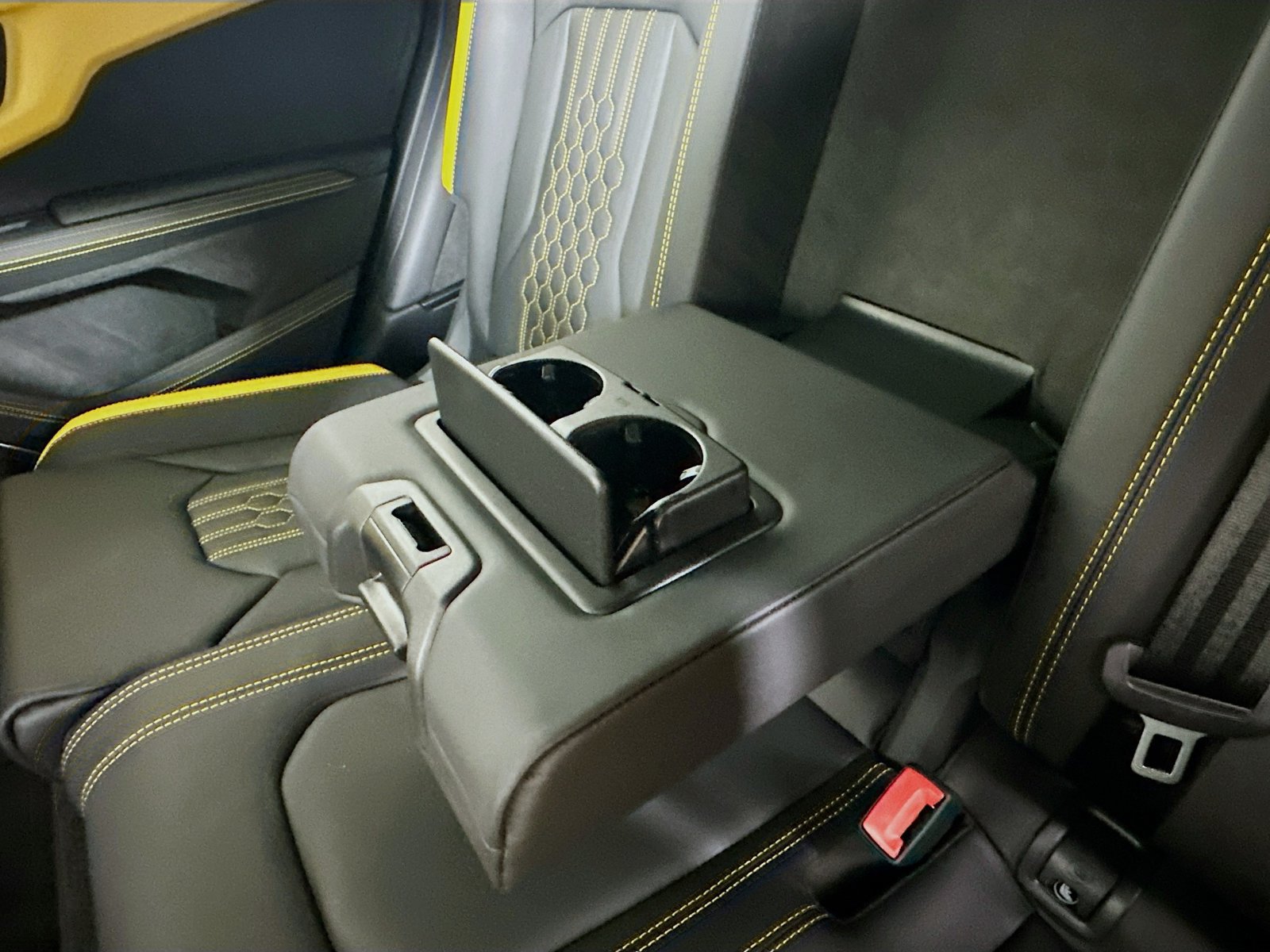 Used 2025 Lamborghini Urus S AWD/4WD image 58