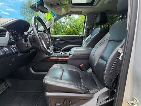 Used 2019 GMC Yukon SLT w/ Premium Edition RWD image 15