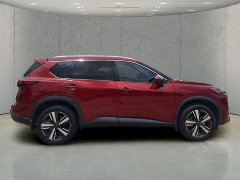 Used 2024 Nissan Rogue SL FWD image 6