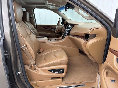 Certified 2016 Cadillac Escalade Platinum AWD/4WD image 21