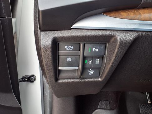 Used 2020 Acura MDX FWD w/ Technology Package image 22