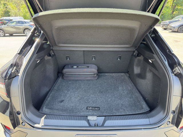 Used 2023 Volkswagen ID.4 Pro RWD image 13