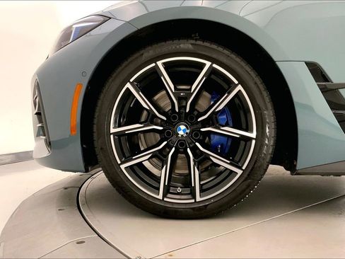 Used 2025 BMW M440i RWD image 8