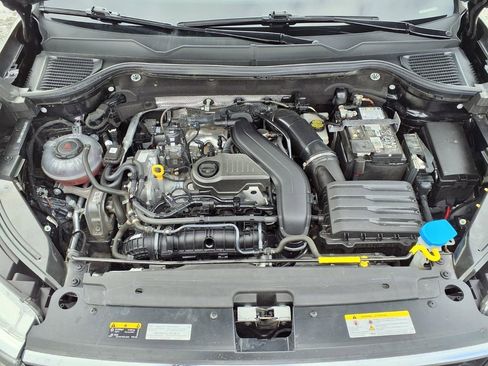 Used 2024 Volkswagen Taos SE image 31