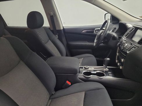 Used 2017 Nissan Pathfinder SV w/ SV Cold Weather Package AWD/4WD image 21