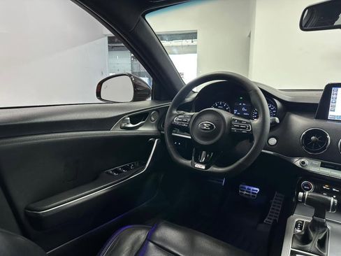 Used 2019 Kia Stinger GTS image 40