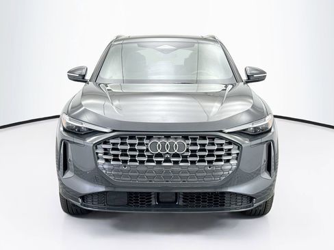 Used 2025 Audi Q5 Premium Plus w/ Premium Plus AWD/4WD image 3