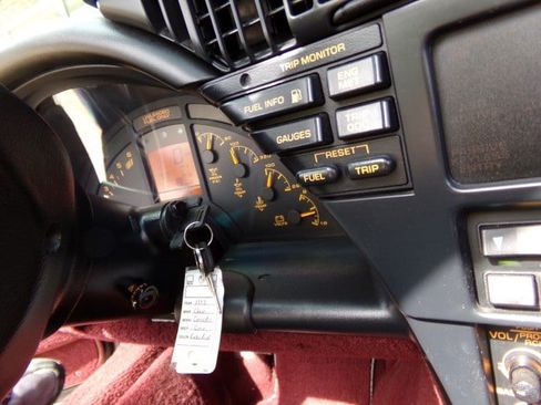 Used 1993 Chevrolet Corvette Convertible RWD image 17