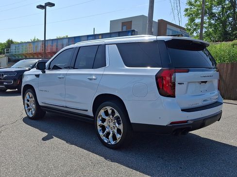 Used 2026 GMC Yukon Denali Ultimate AWD/4WD image 4
