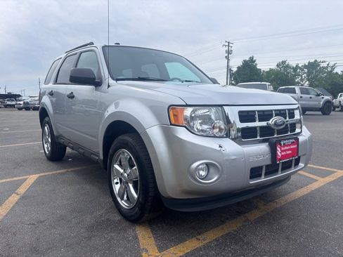 Used 2012 Ford Escape XLT FWD image 4