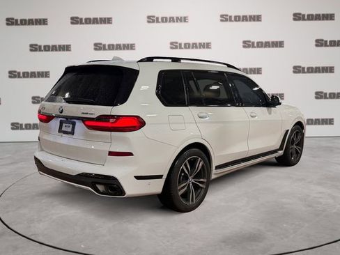 Used 2022 BMW X7 xDrive40i w/ M Sport Package AWD/4WD image 5