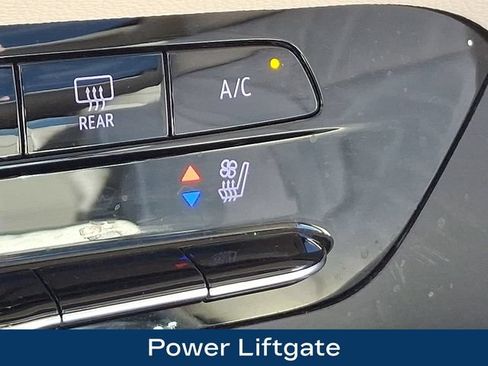 Used 2023 Buick Envision Avenir AWD/4WD image 16