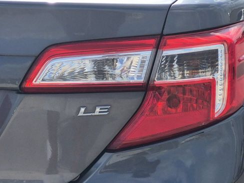 Used 2014 Toyota Camry LE FWD image 24