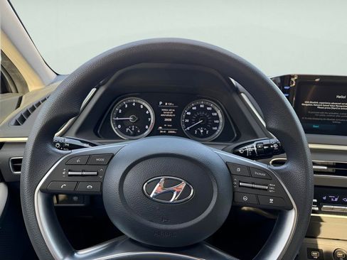 Used 2023 Hyundai Sonata SEL image 21