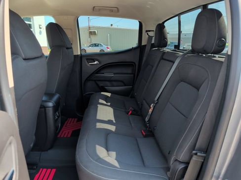 Used 2019 Chevrolet Colorado LT w/ LT Convenience Package AWD/4WD image 27
