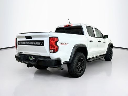 Used 2025 Chevrolet Colorado Trail Boss w/ LPO, Tailgate Decal Package AWD/4WD image 9