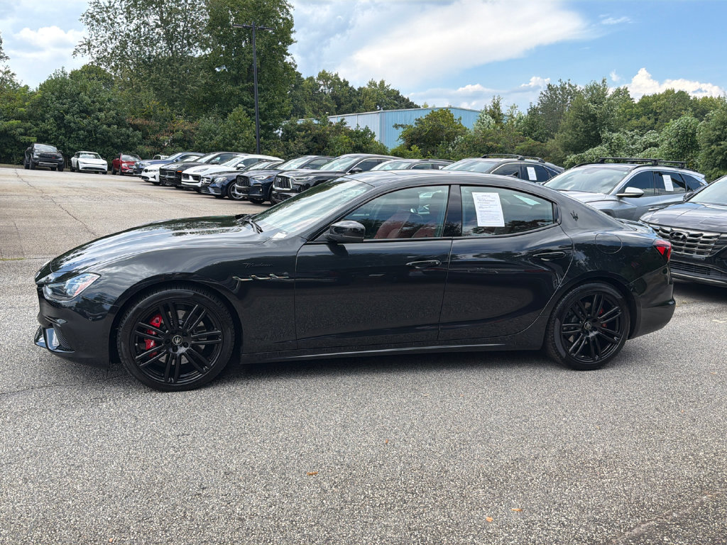 Used 2023 Maserati Ghibli Modena Q4 AWD/4WD image 4