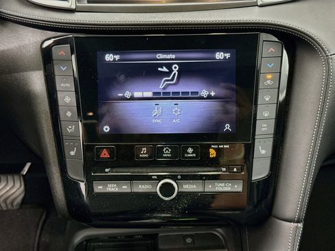 Used 2023 INFINITI QX50 Luxe FWD image 22