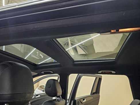 Used 2018 Mercedes-Benz GLS 450 4MATIC w/ Premium Package image 39