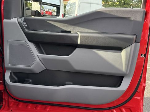 New 2026 Ford F250 XL w/ XL Chrome Package image 36