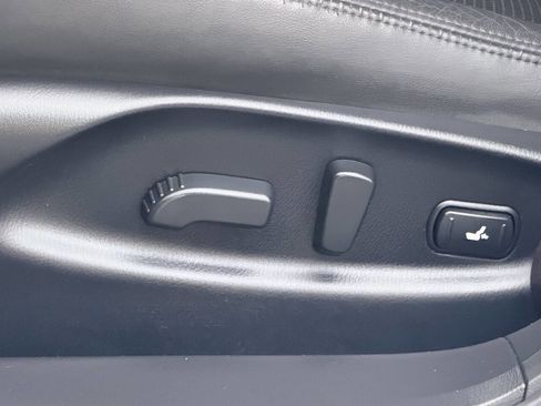 Used 2013 INFINITI M37 w/ Premium Pkg image 12