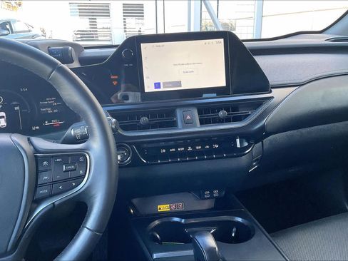 Used 2025 Lexus UX 300h AWD w/ Cold Area Package image 7