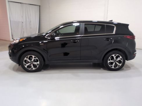 Certified 2022 Kia Sportage LX AWD/4WD image 7