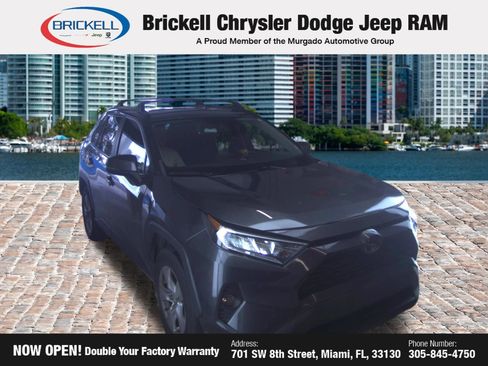 Used 2022 Toyota RAV4 XLE w/ Convenience Package FWD image 13